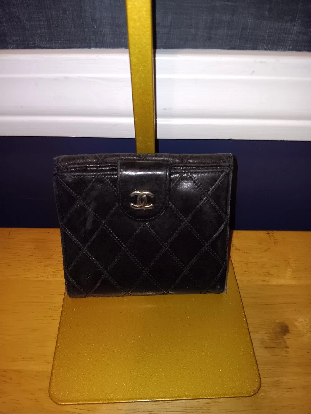 CHANEL minor wear